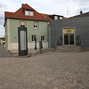 Tari Höchberg